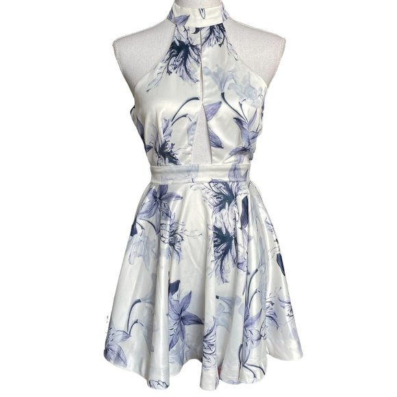 Floral Halter Neck Mini Dress - White and Blue - Picture 5 of 16